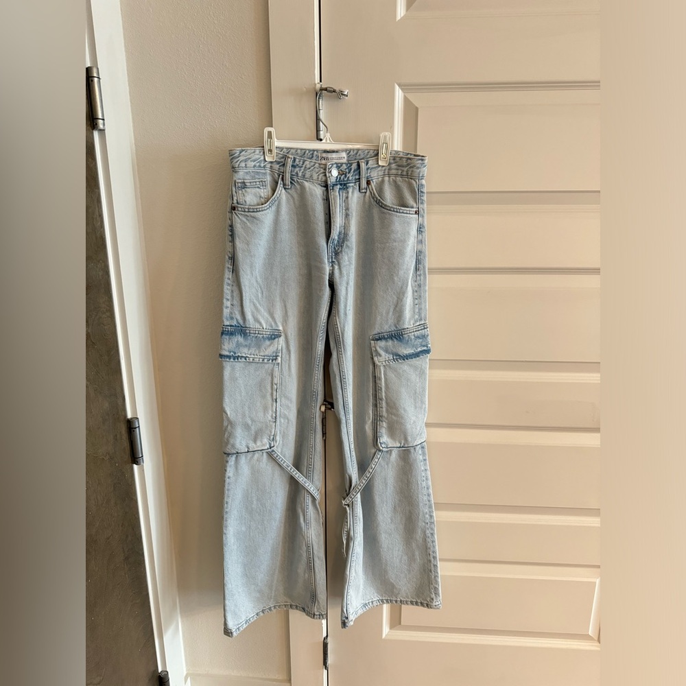 Zara Light Wash Low Rise Cargo Jeans